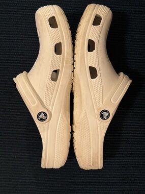Crocs White Men's Women’s Slip-On Clogs Used Size 8W 10M